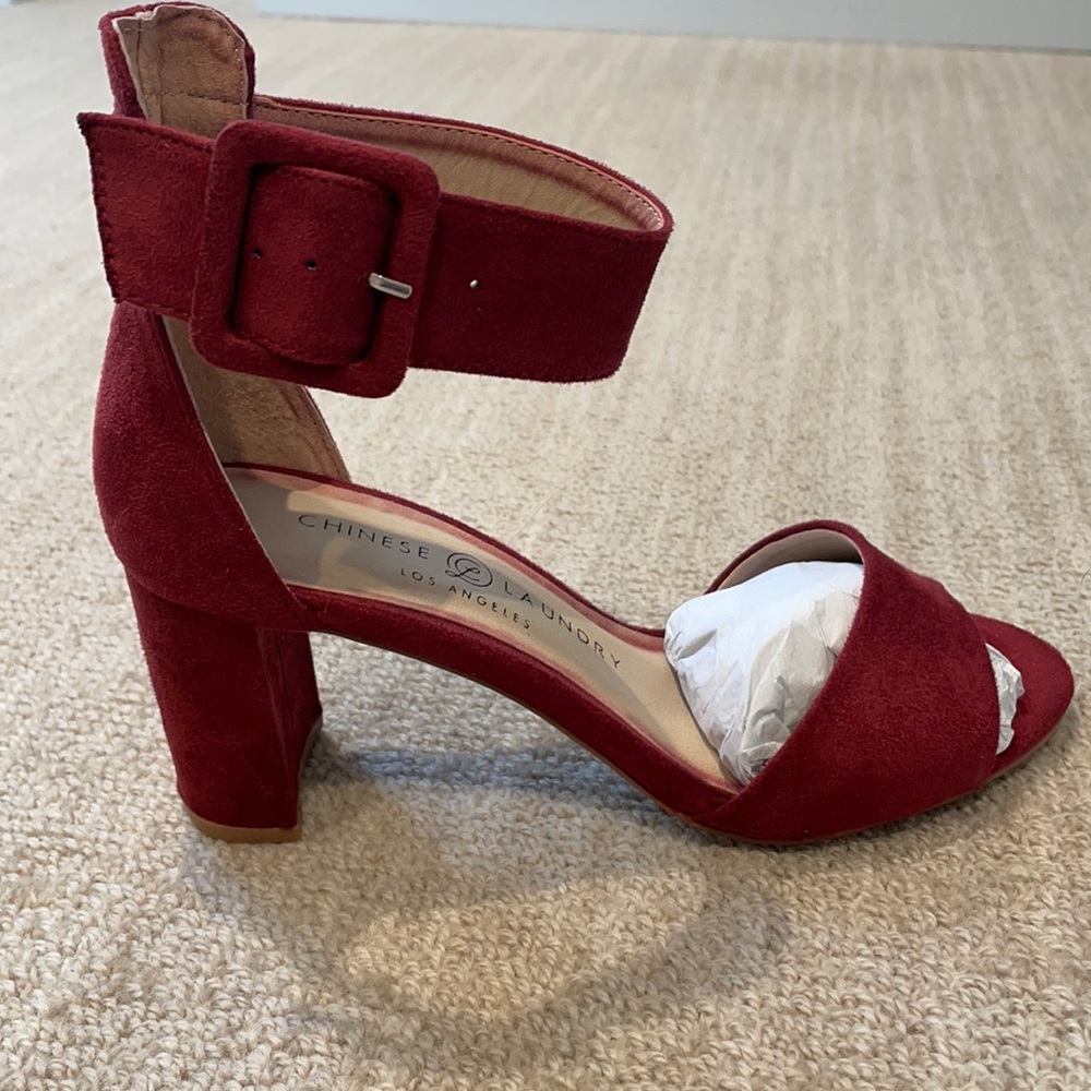New Chinese Laundry Wine Ankle Strap Heel Sz 6